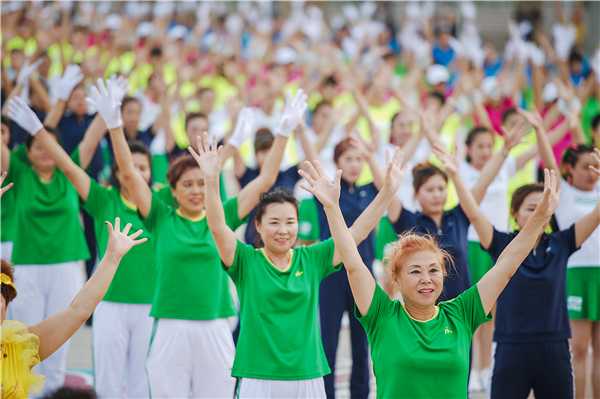 锦州市第一届健排舞大赛结尾舞——《昆力奔驰》、《永远的朋友》