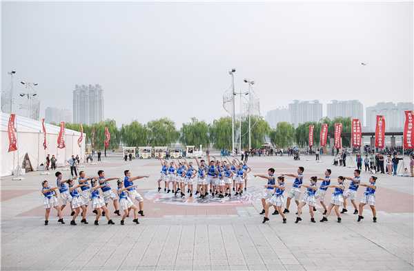 锦州市第一届健排舞大赛一等奖 石化公司职工代表队